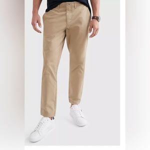 Tommy Hilfiger mens slim fit chino
